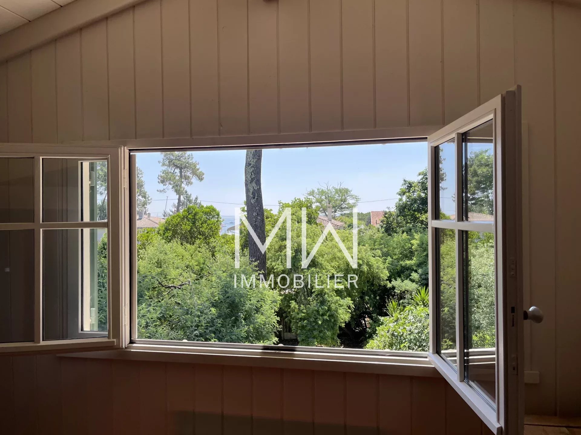 VILLA BOIS AVEC PISCINE – LE CANON – 12 COUCHAGES