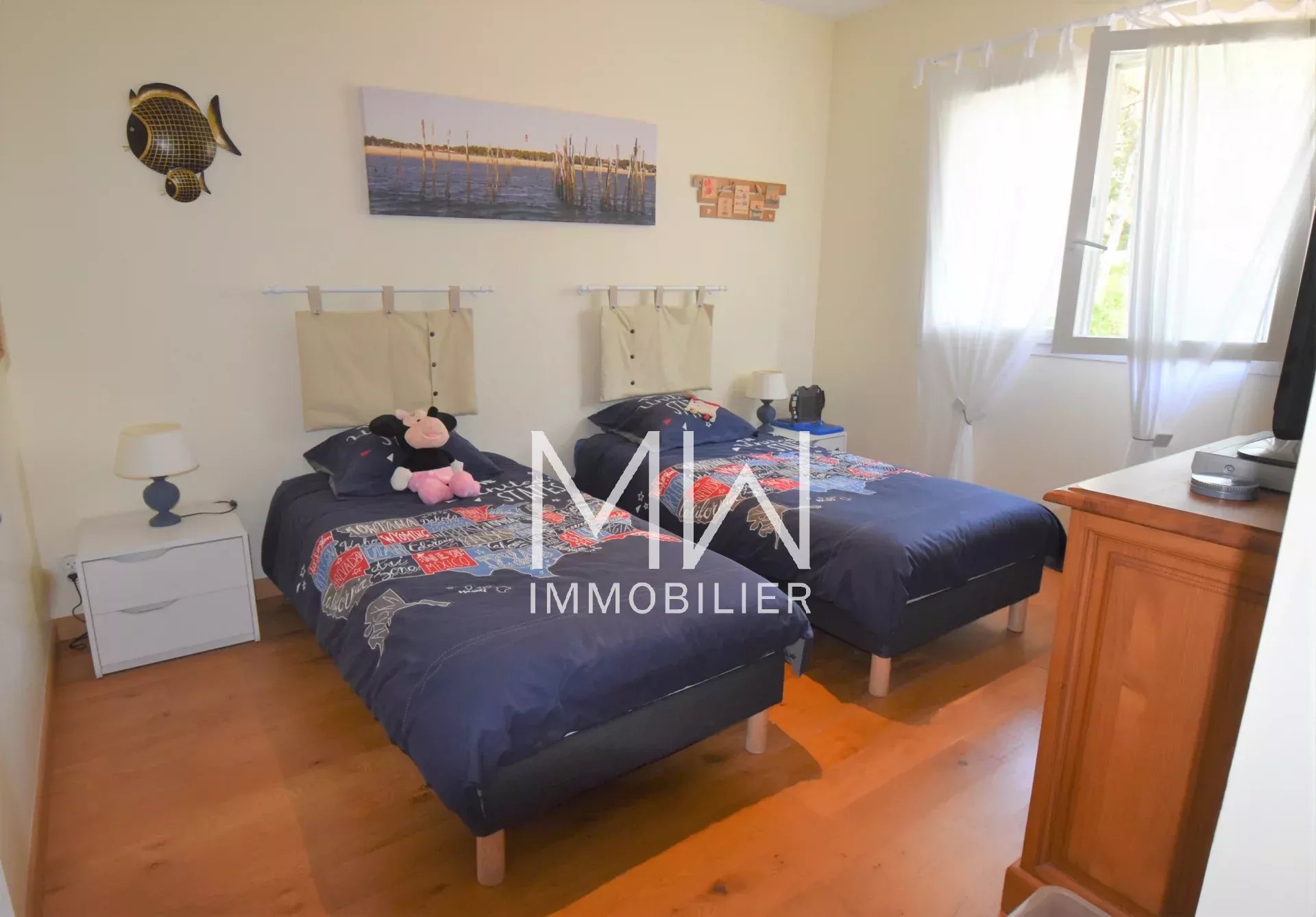 TRES BELLE MAISON  -CAP FERRET-