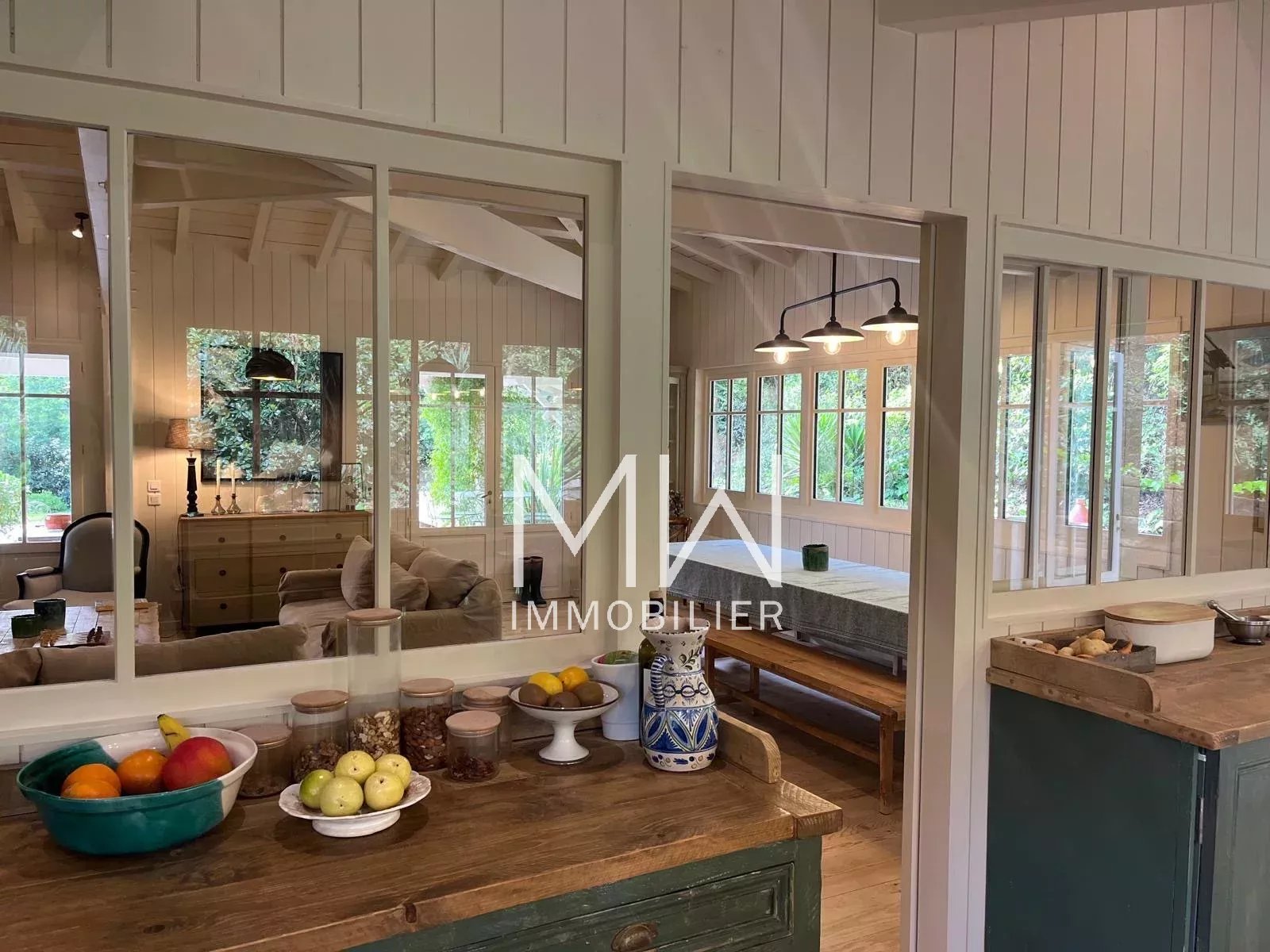 VILLA BOIS AVEC PISCINE – LE CANON – 12 COUCHAGES