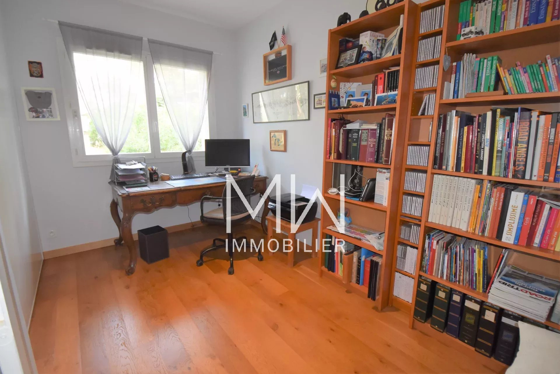 TRES BELLE MAISON  -CAP FERRET-