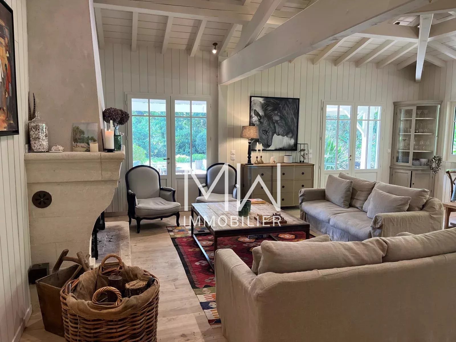 VILLA BOIS AVEC PISCINE – LE CANON – 12 COUCHAGES