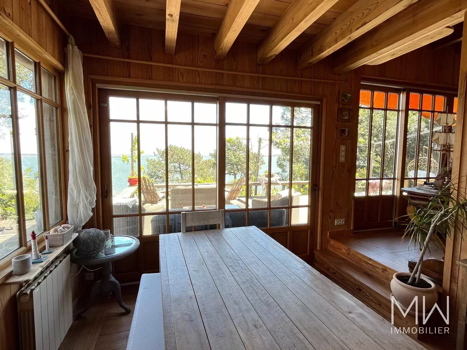 WOODEN VILLA WITH POOL AND PANORAMIC VIEW OF THE BASSIN – LA VIGNE – 12 PEOPLE