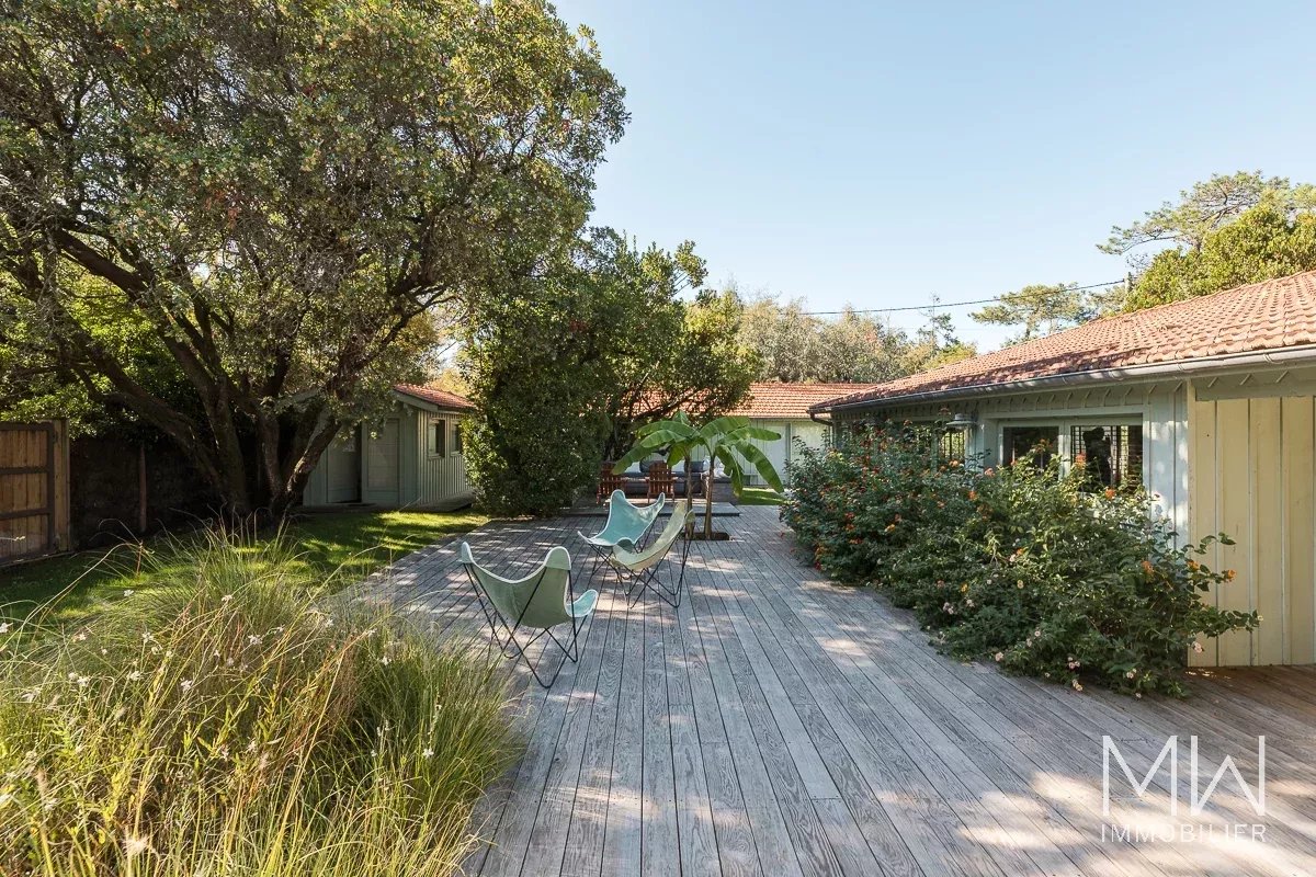 AU COUER 44 HECTARES – CAP FERRET – SLEEPS 10