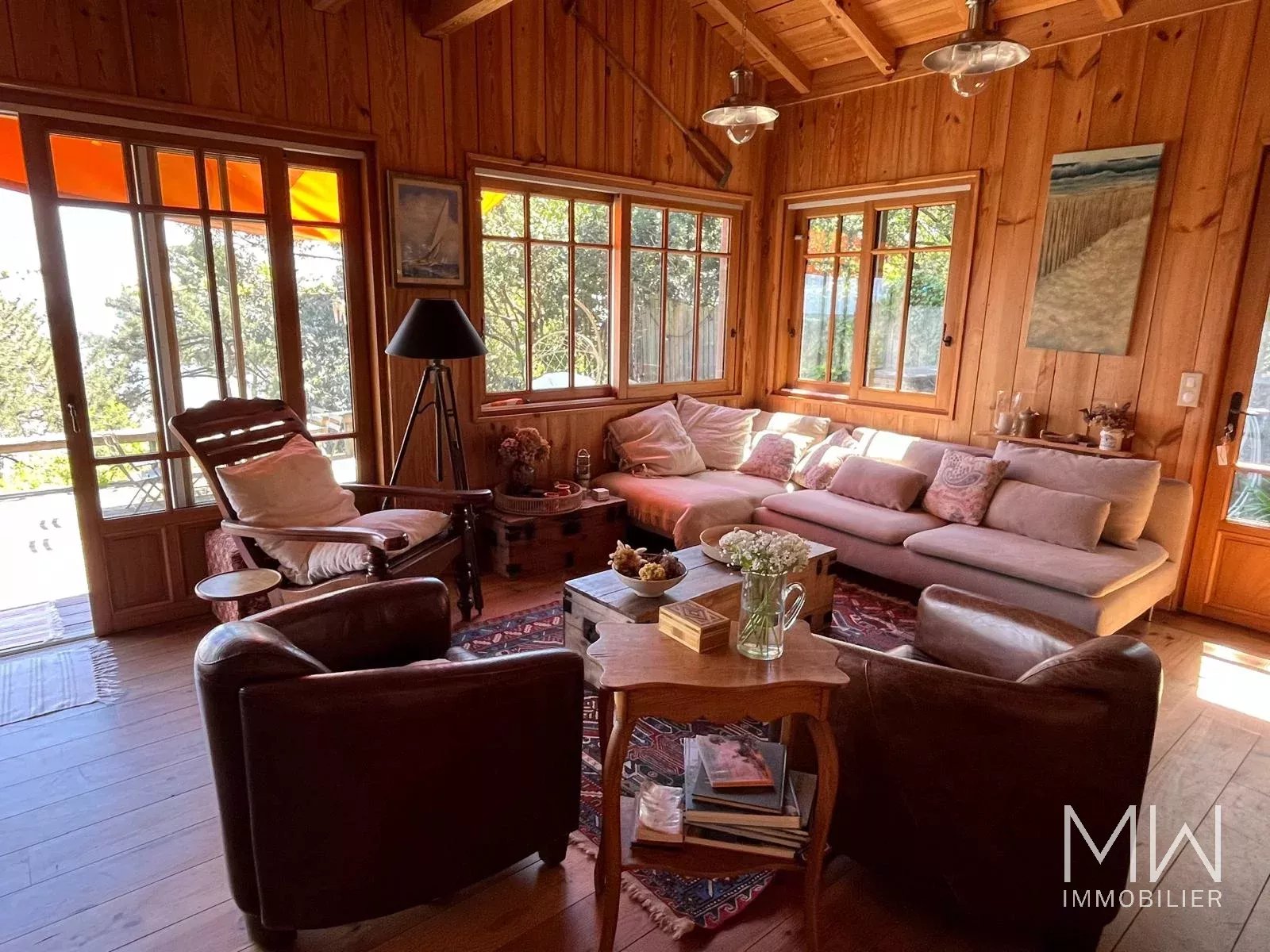 WOODEN VILLA WITH POOL AND PANORAMIC VIEW OF THE BASSIN – LA VIGNE – 12 PEOPLE