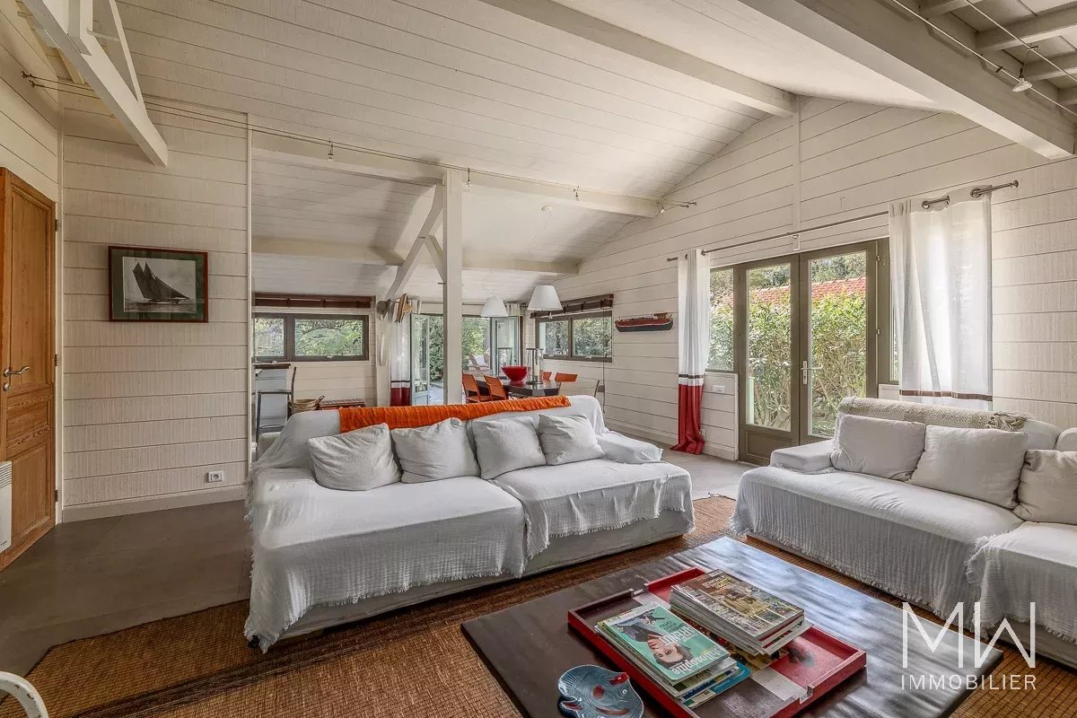 AU COUER 44 HECTARES – CAP FERRET – SLEEPS 10