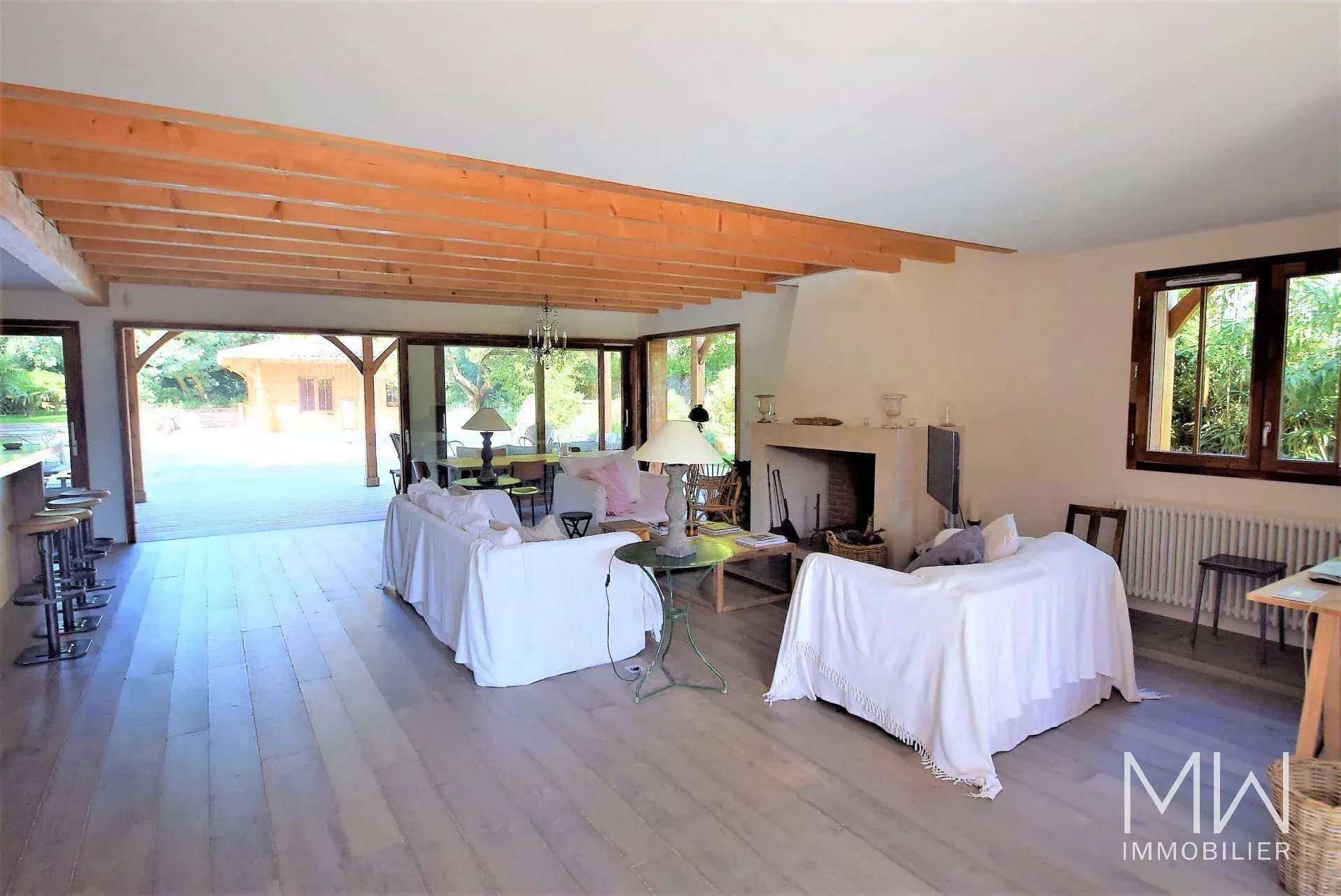 WOODEN VILLA WITH SWIMMING POOL – CAP FERRET – SLEEPS 10