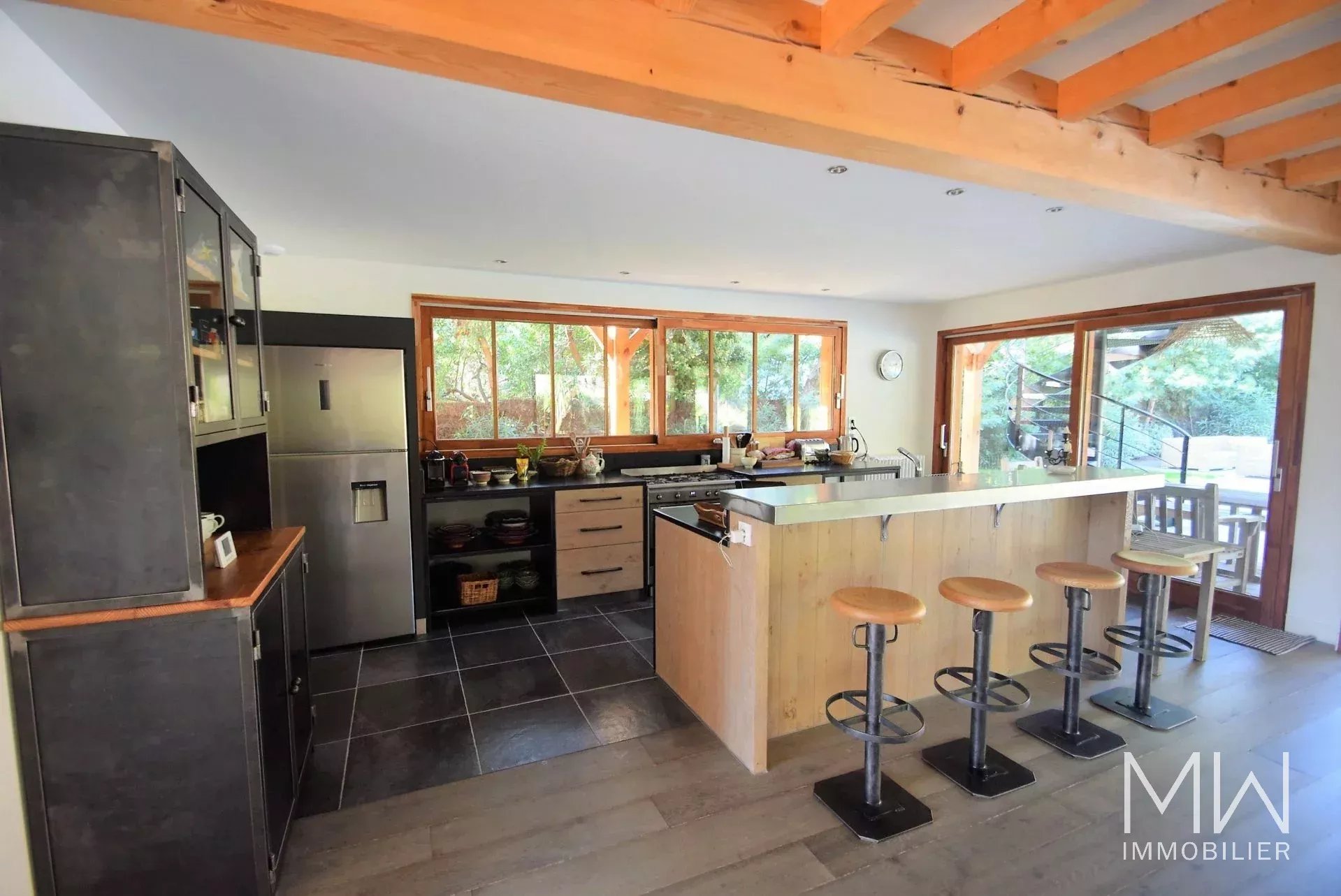 WOODEN VILLA WITH SWIMMING POOL – CAP FERRET – SLEEPS 10