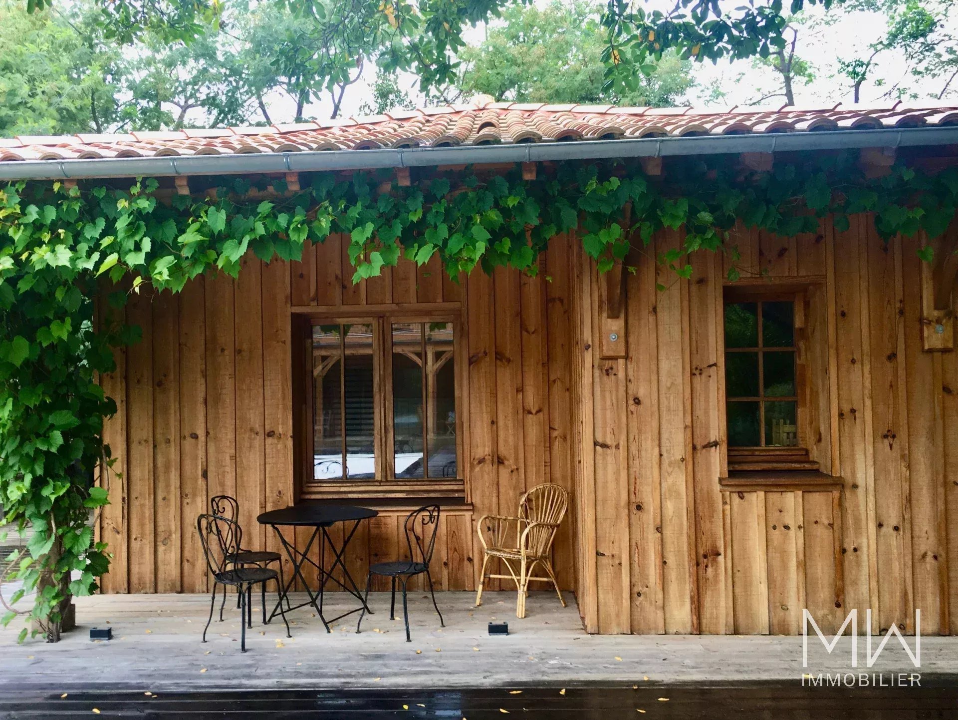 WOODEN VILLA WITH SWIMMING POOL – CAP FERRET – SLEEPS 10