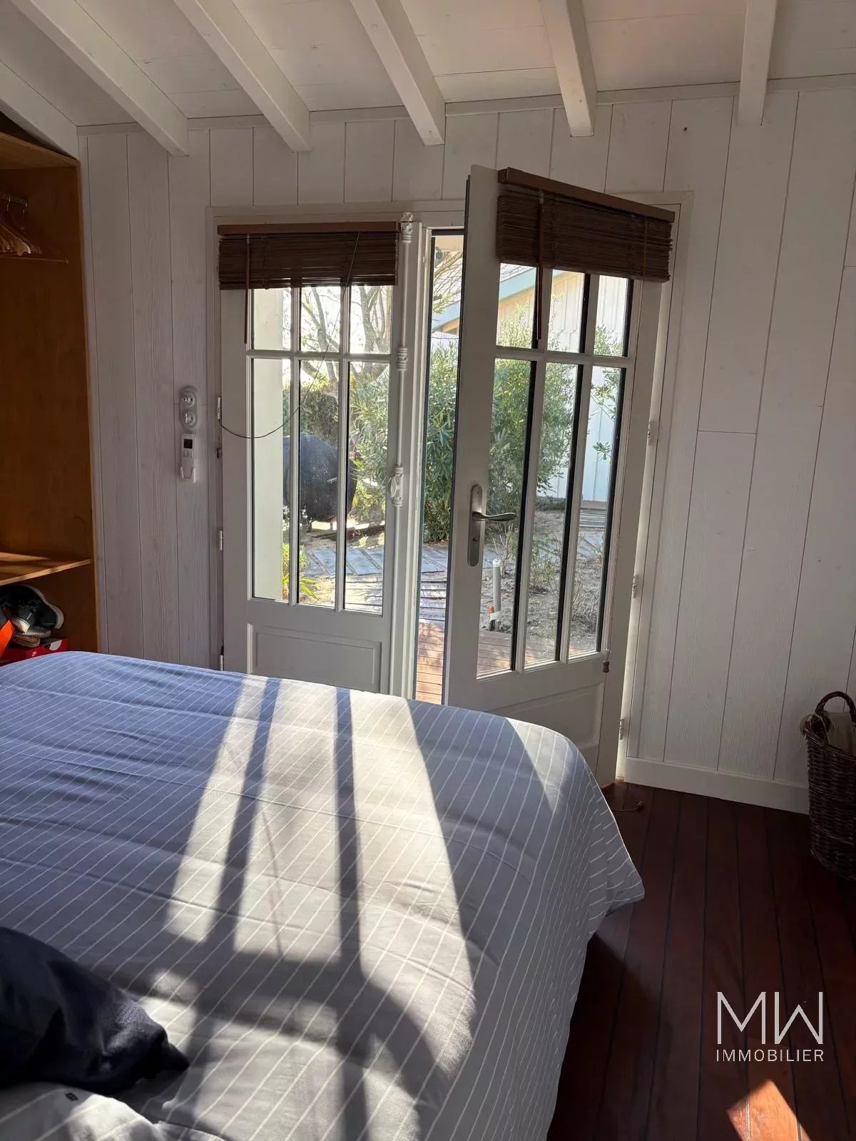 WOODEN VILLA FACING THE BASSIN – CAP FERRET – SLEEPS 6