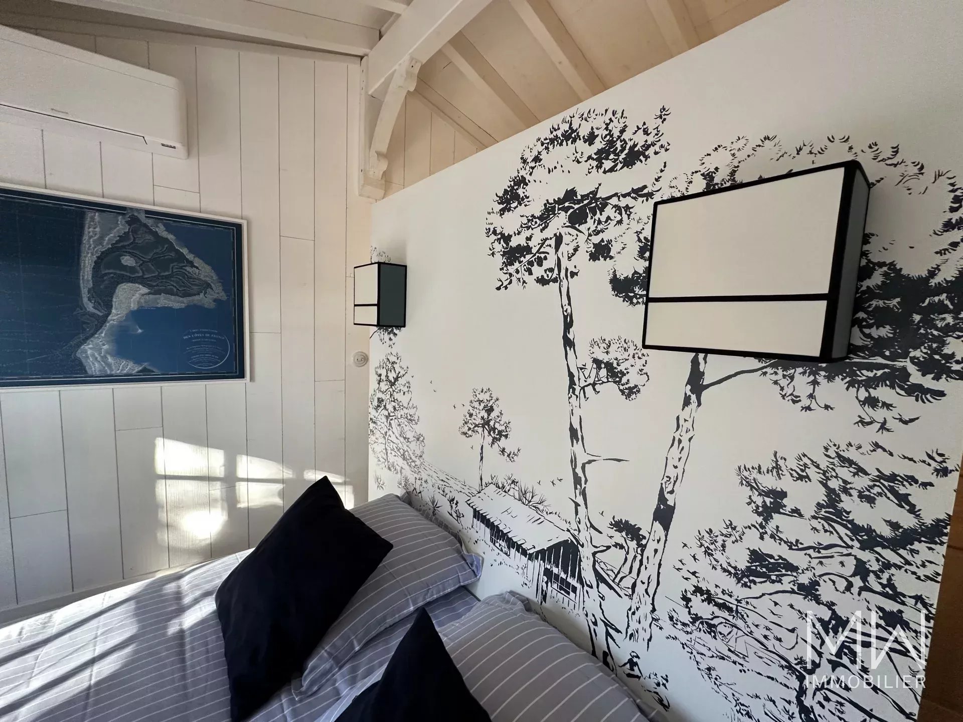 WOODEN VILLA FACING THE BASSIN – CAP FERRET – SLEEPS 6