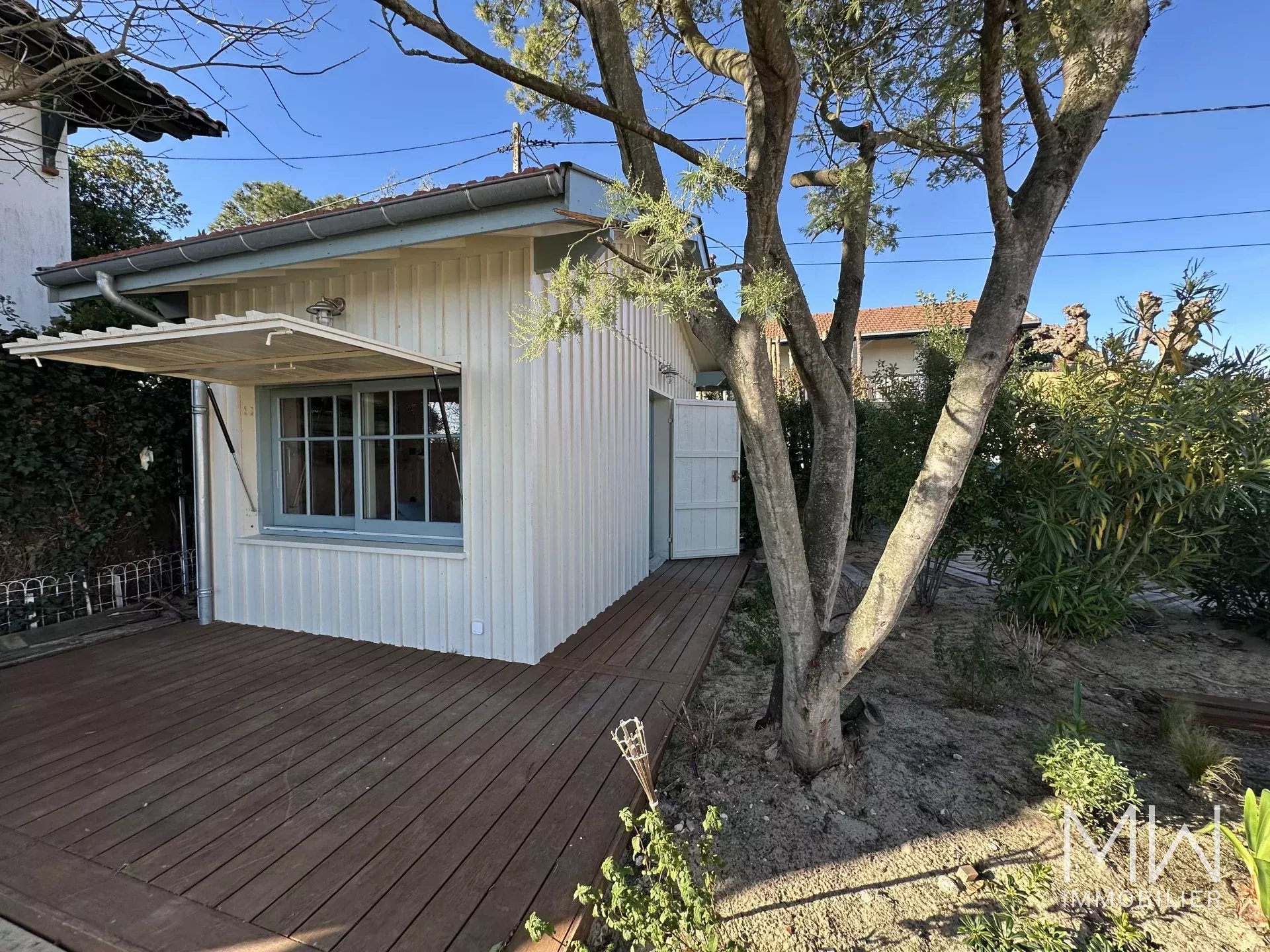 WOODEN VILLA FACING THE BASSIN – CAP FERRET – SLEEPS 6