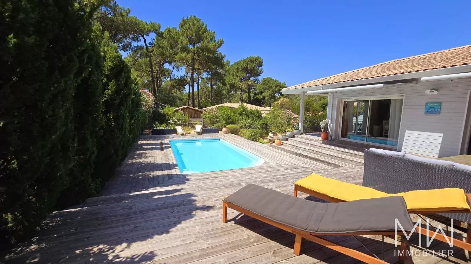 TRES BELLE MAISON  -CAP FERRET-