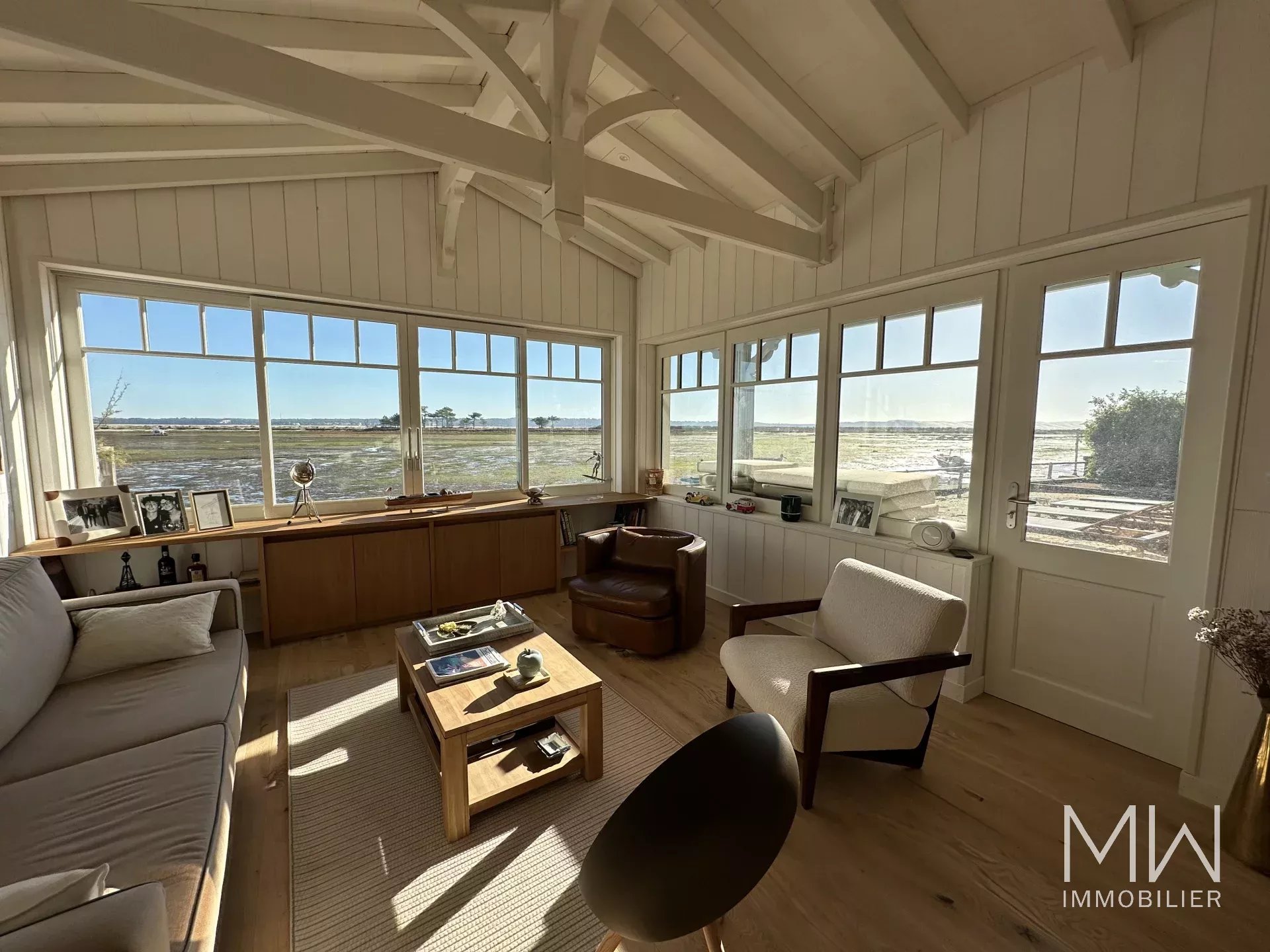 WOODEN VILLA FACING THE BASSIN – CAP FERRET – SLEEPS 6