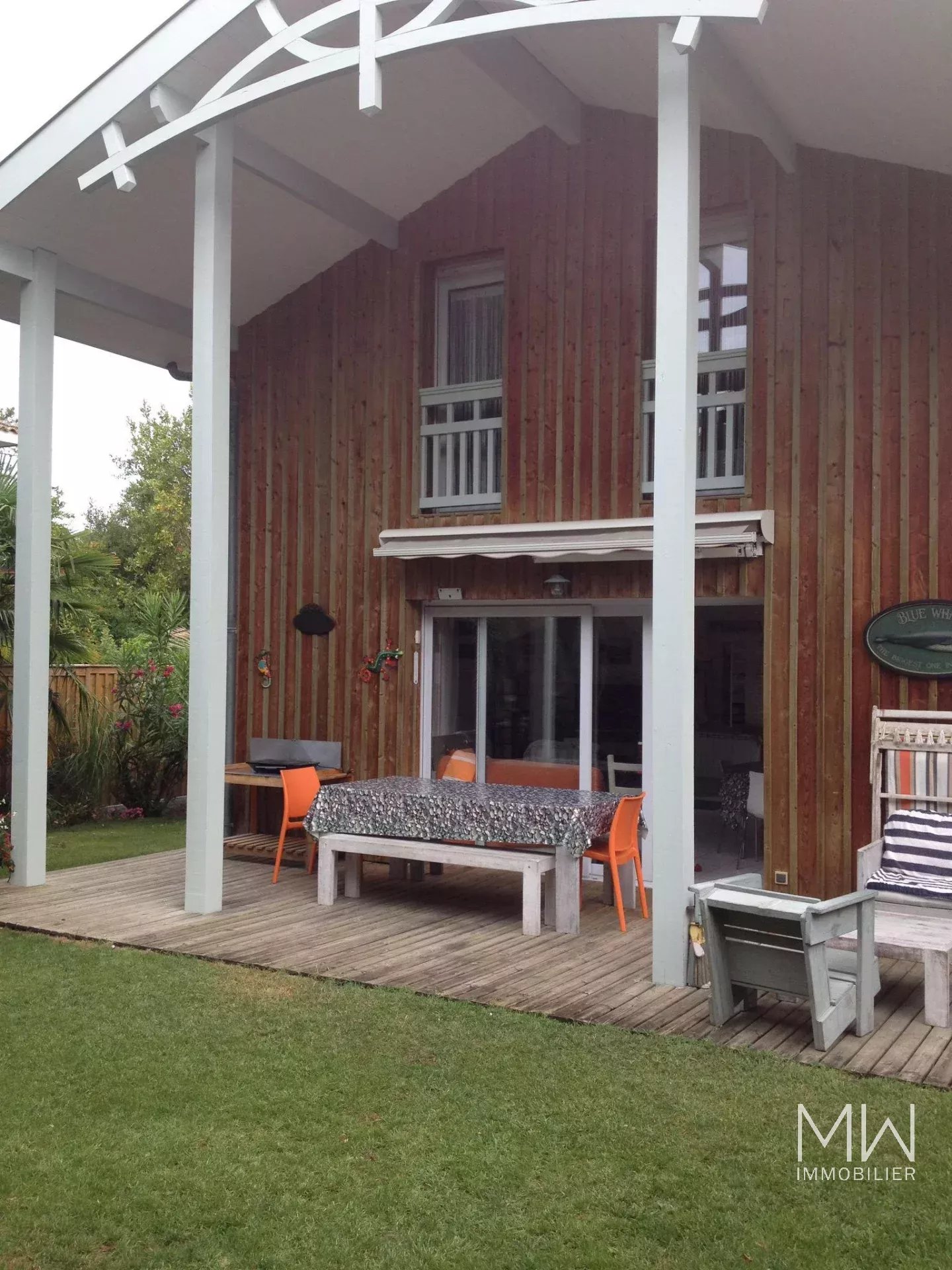 WOODEN VILLA – CAP FERRET – SLEEPS 6