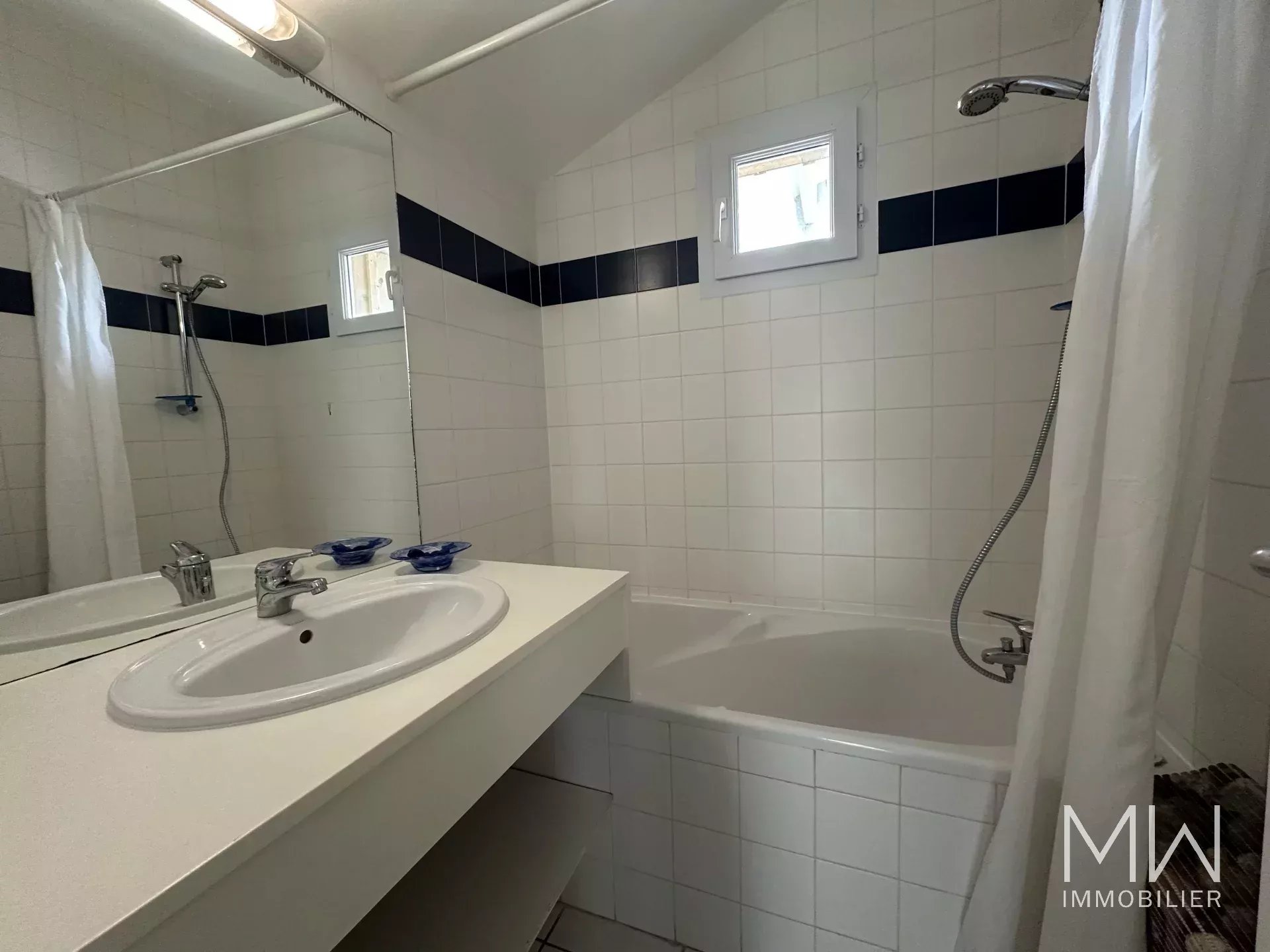 WOODEN VILLA – CAP FERRET – SLEEPS 6