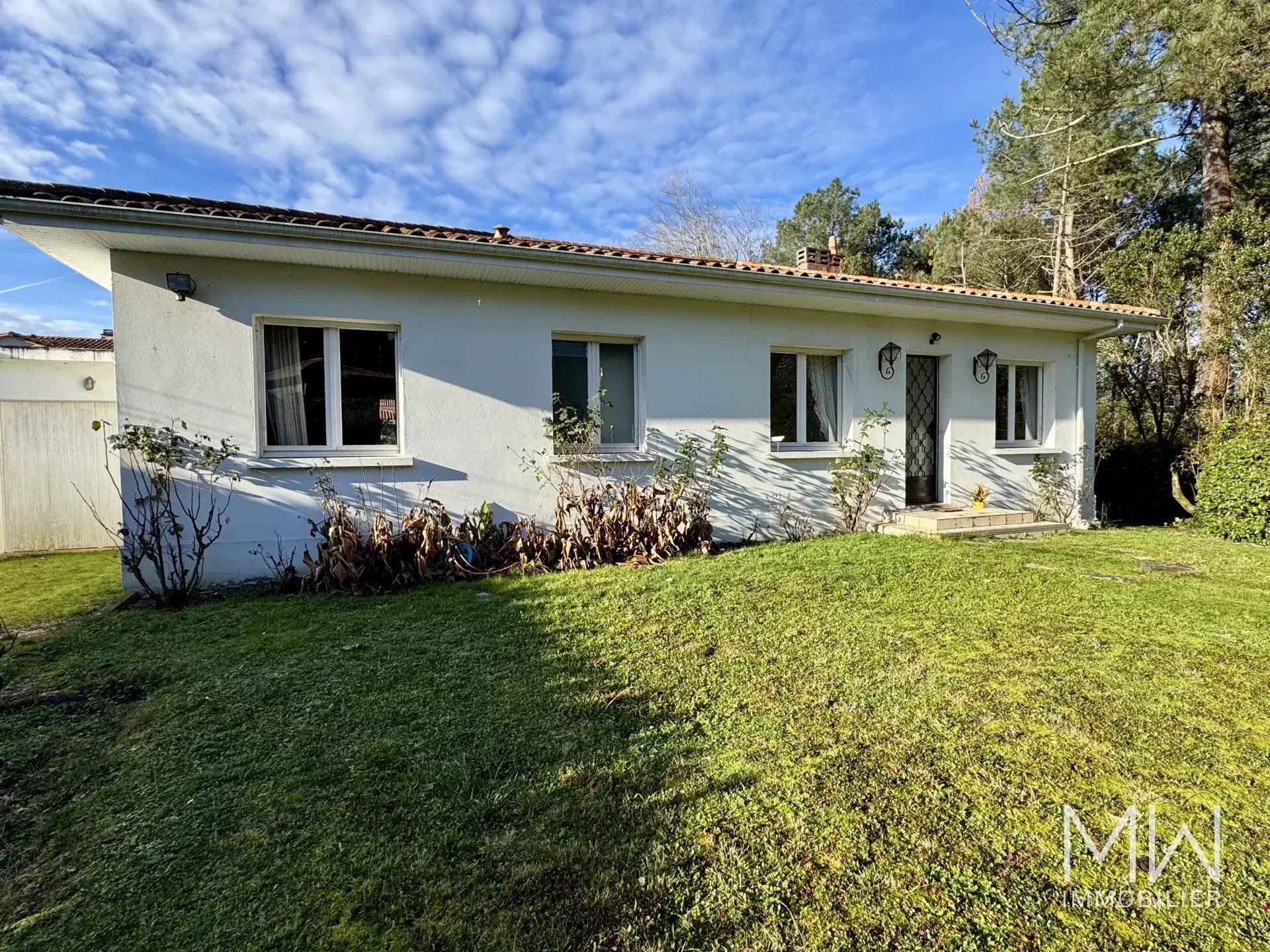 MAISON – PARC FEAU EN LISIERE DE FORET