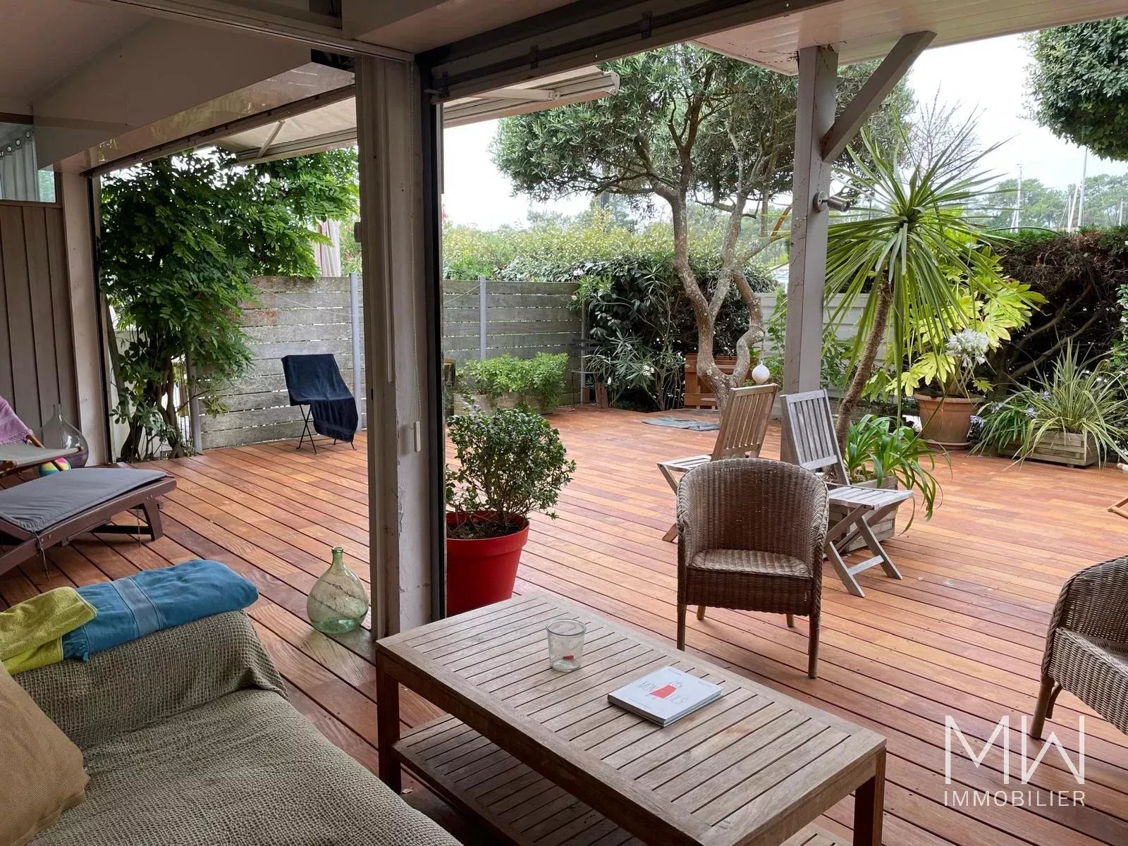 BEL APPARTEMENT – LA VIGNE – 7 COUCHAGES