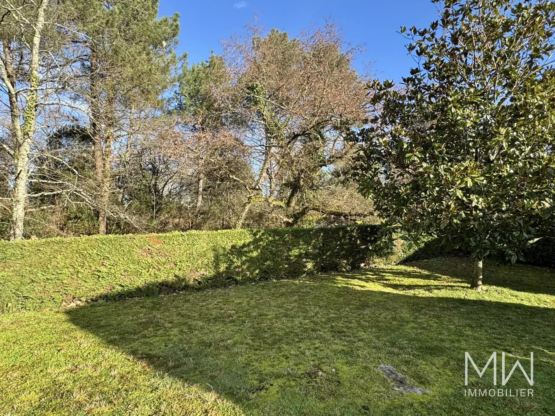 MAISON – PARC FEAU EN LISIERE DE FORET