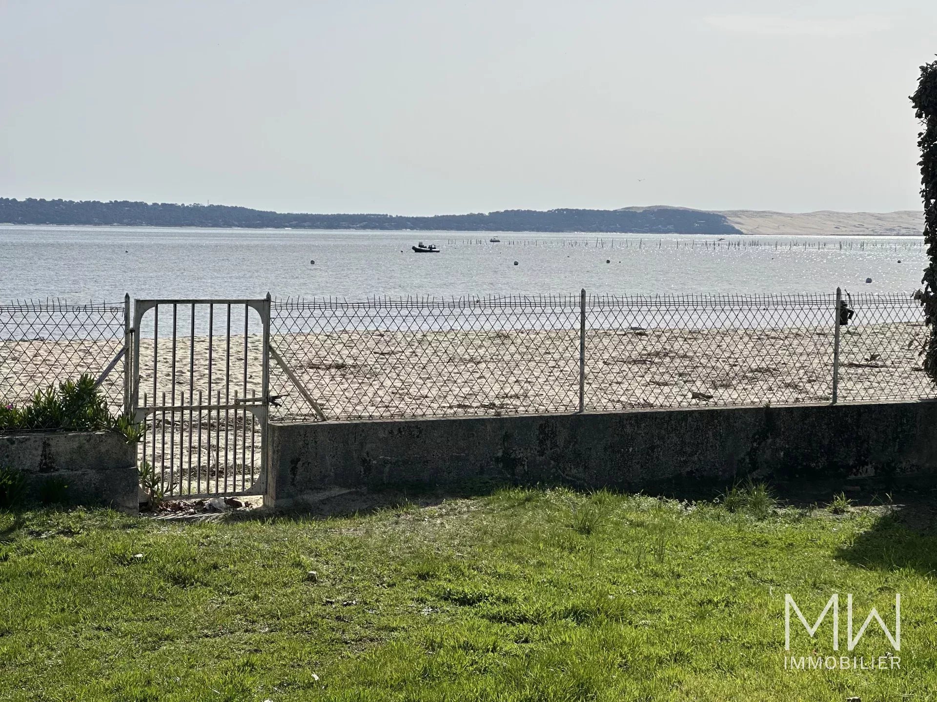 VILLA 1ERE LIGNE – CAP FERRET – 8 COUCHAGES