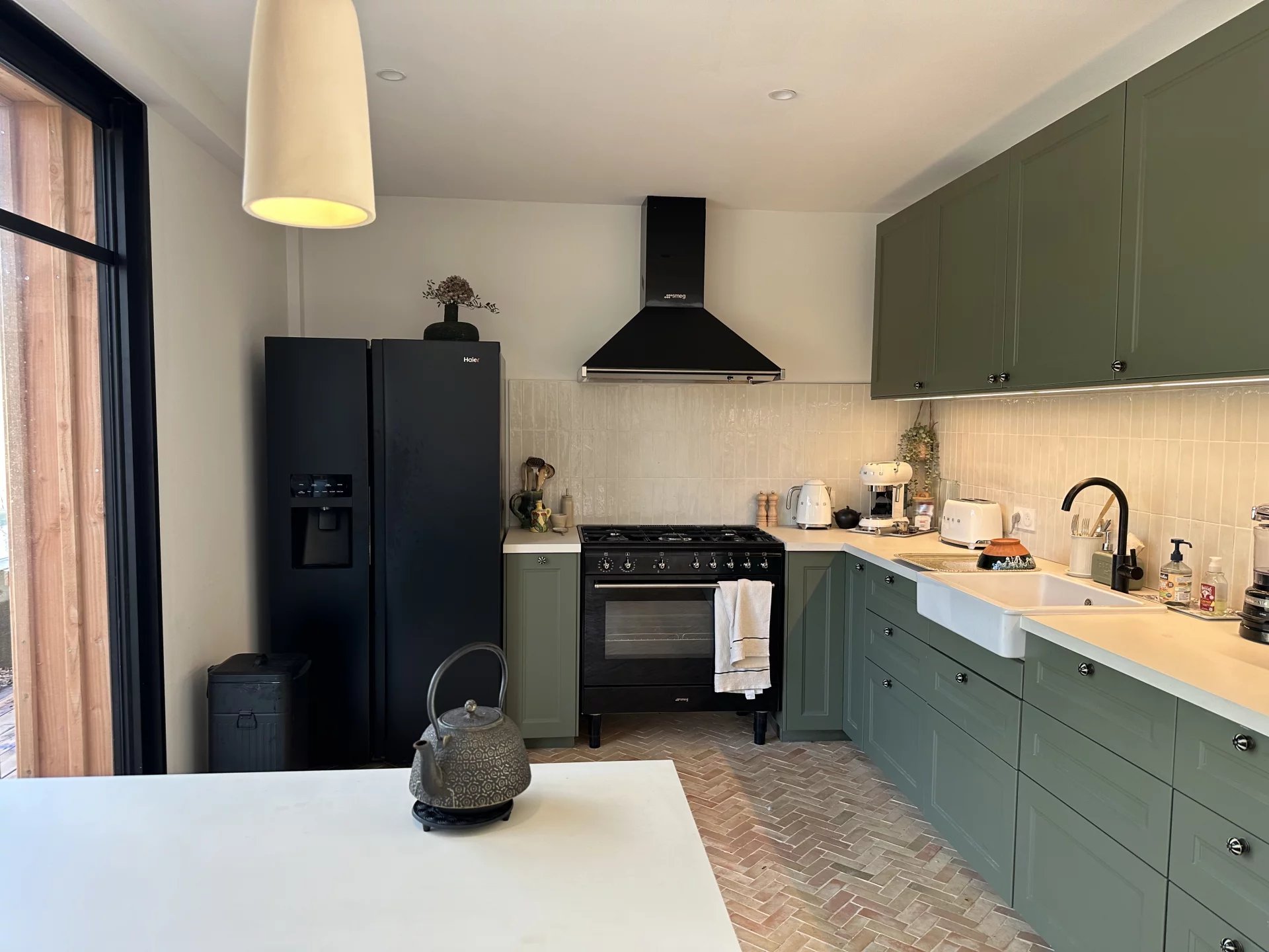 WOODEN VILLA WITH SWIMMING POOL – LE CANON – SLEEPS 12