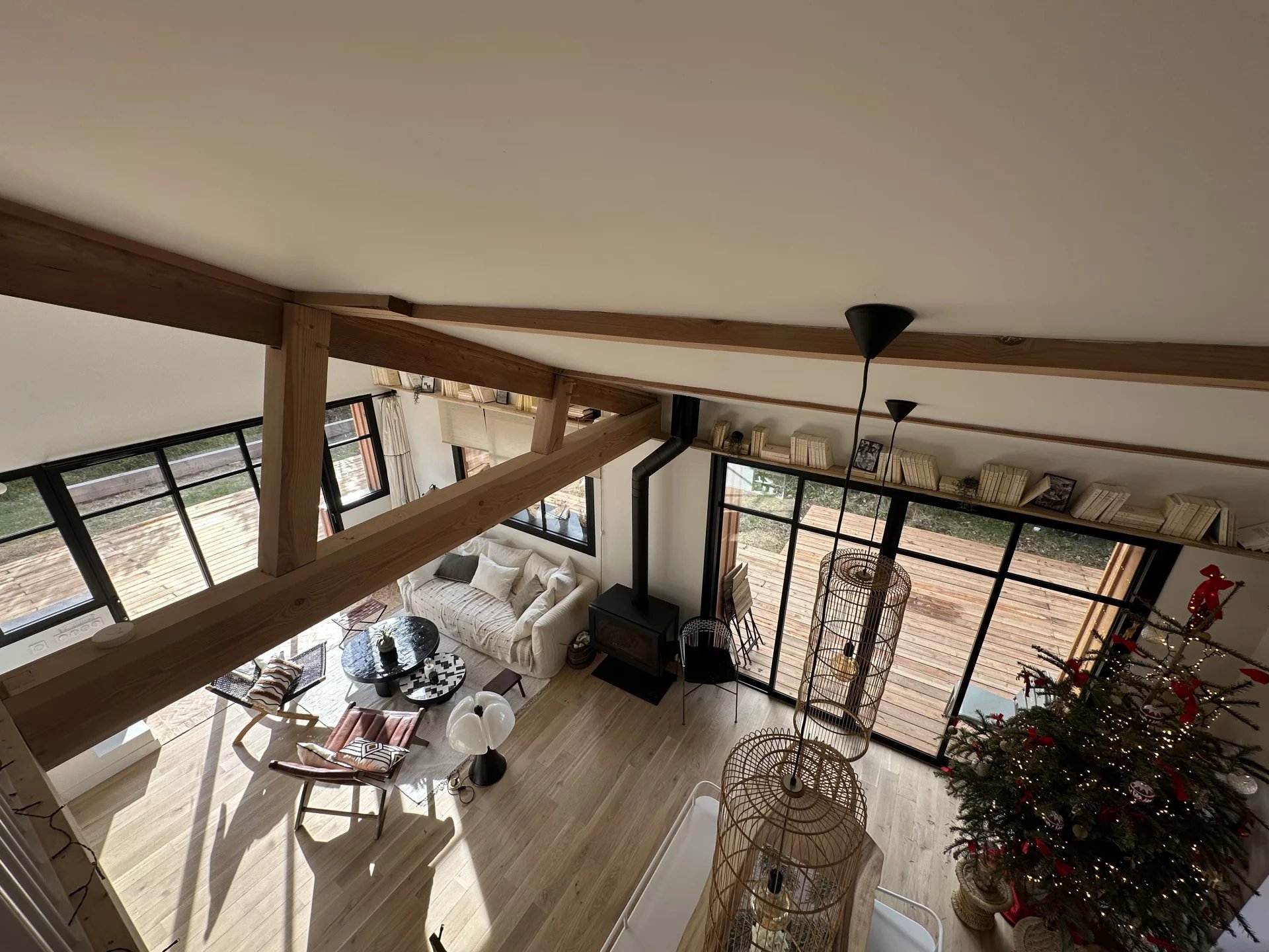 WOODEN VILLA WITH SWIMMING POOL – LE CANON – SLEEPS 12