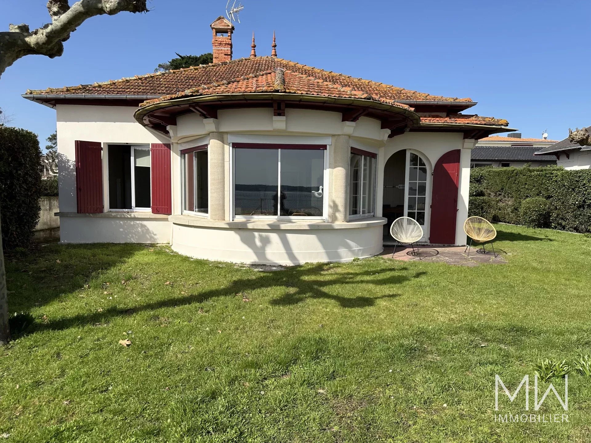 VILLA 1ERE LIGNE – CAP FERRET – 8 COUCHAGES