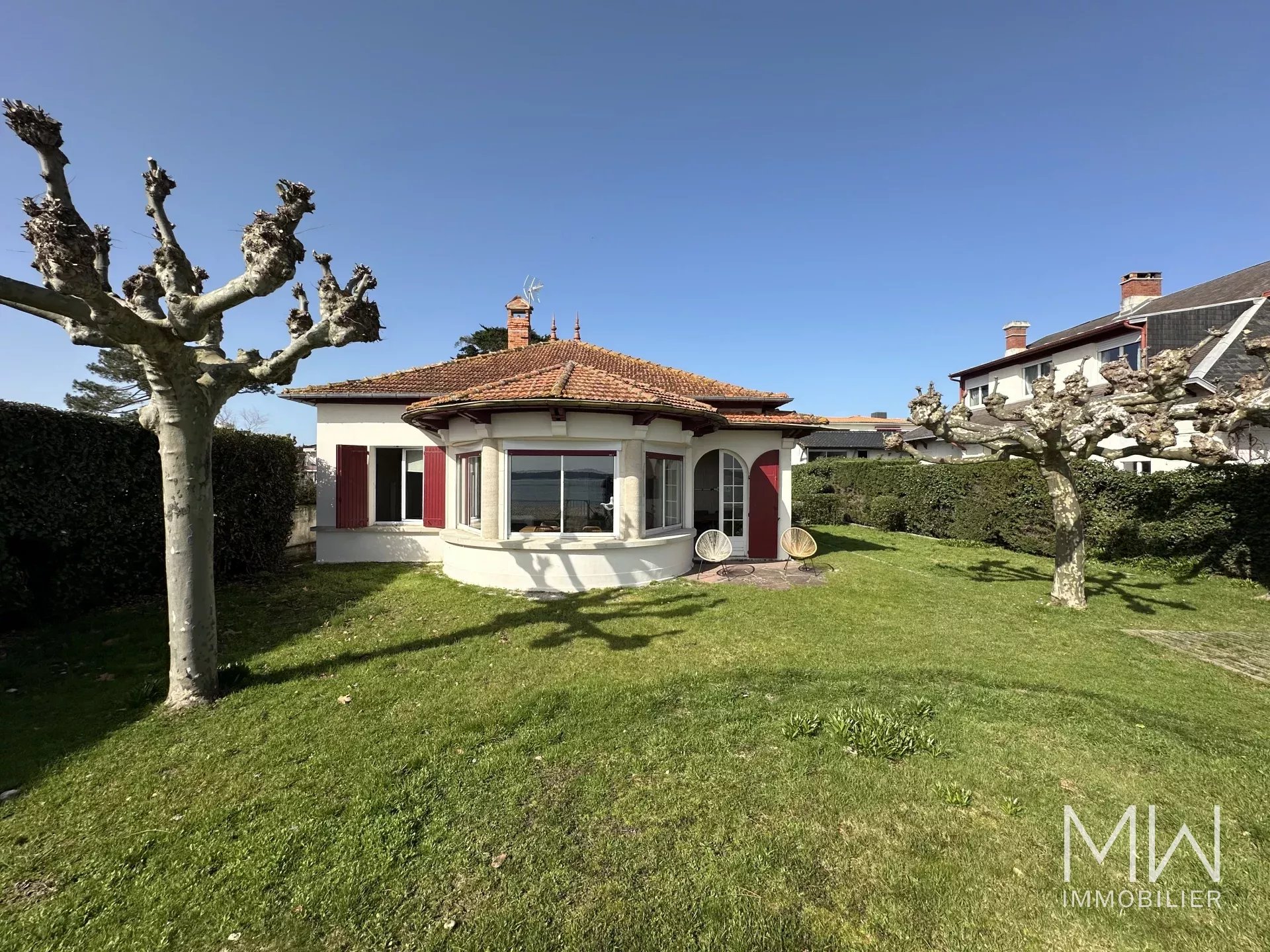 VILLA 1ERE LIGNE – CAP FERRET – 8 COUCHAGES