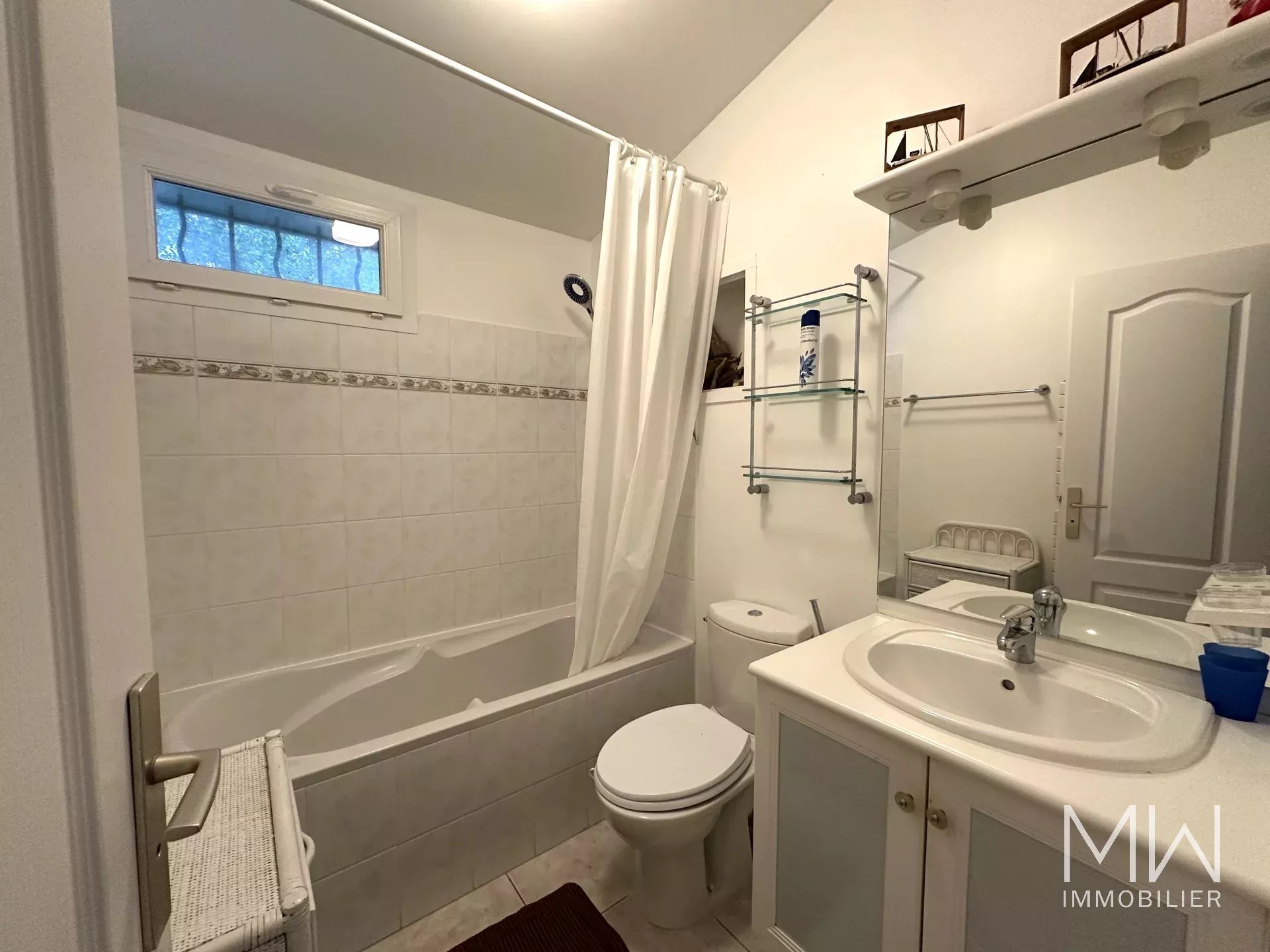 VILLA WITH POOL – CAP FERRET – SLEEPS 8