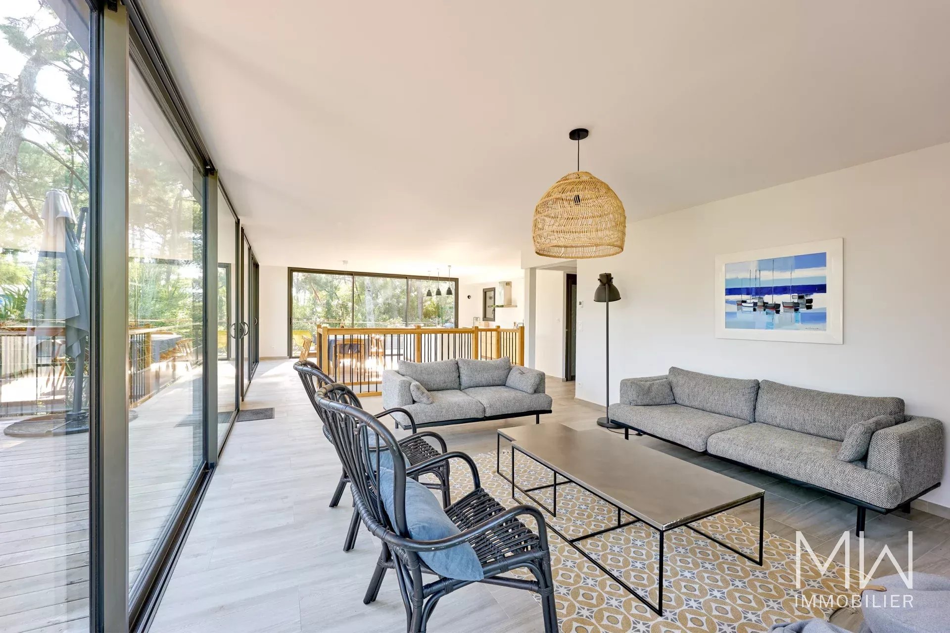 VILLA NESTLED IN THE PINES – CAP FERRET – SLEEPS 8