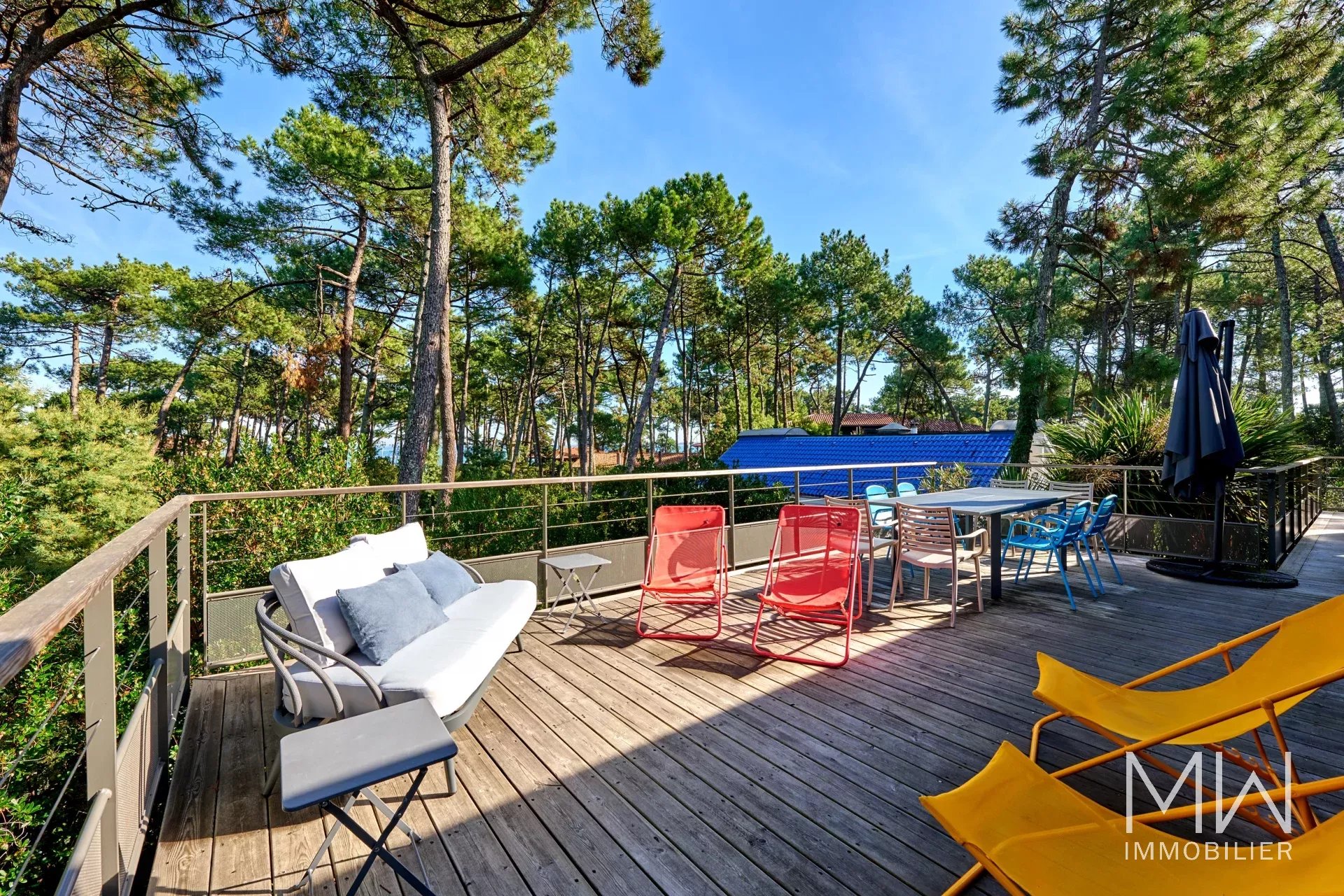 VILLA NESTLED IN THE PINES – CAP FERRET – SLEEPS 8