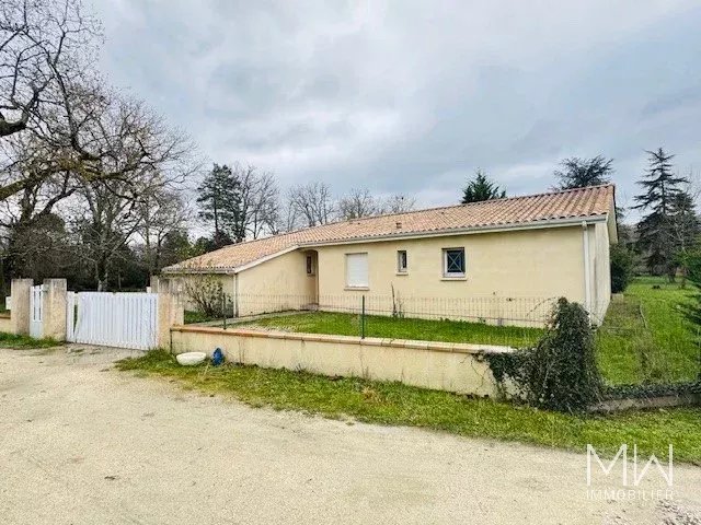 MAISON A LOUER – SAINT JEAN D’ILLAC