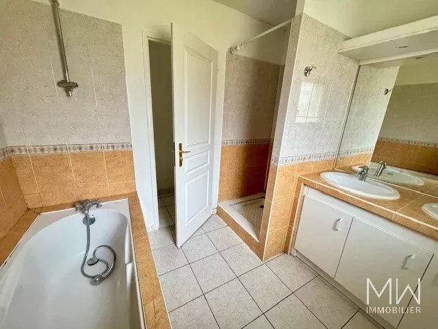 MAISON A LOUER – SAINT JEAN D’ILLAC