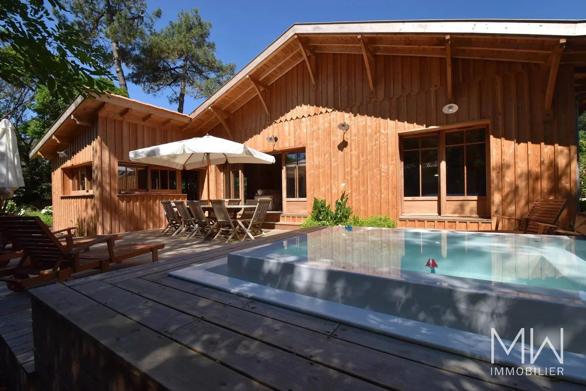 CHARMING VILLA CLOSE TO THE OCEAN – CAP FERRET – SLEEPS 10