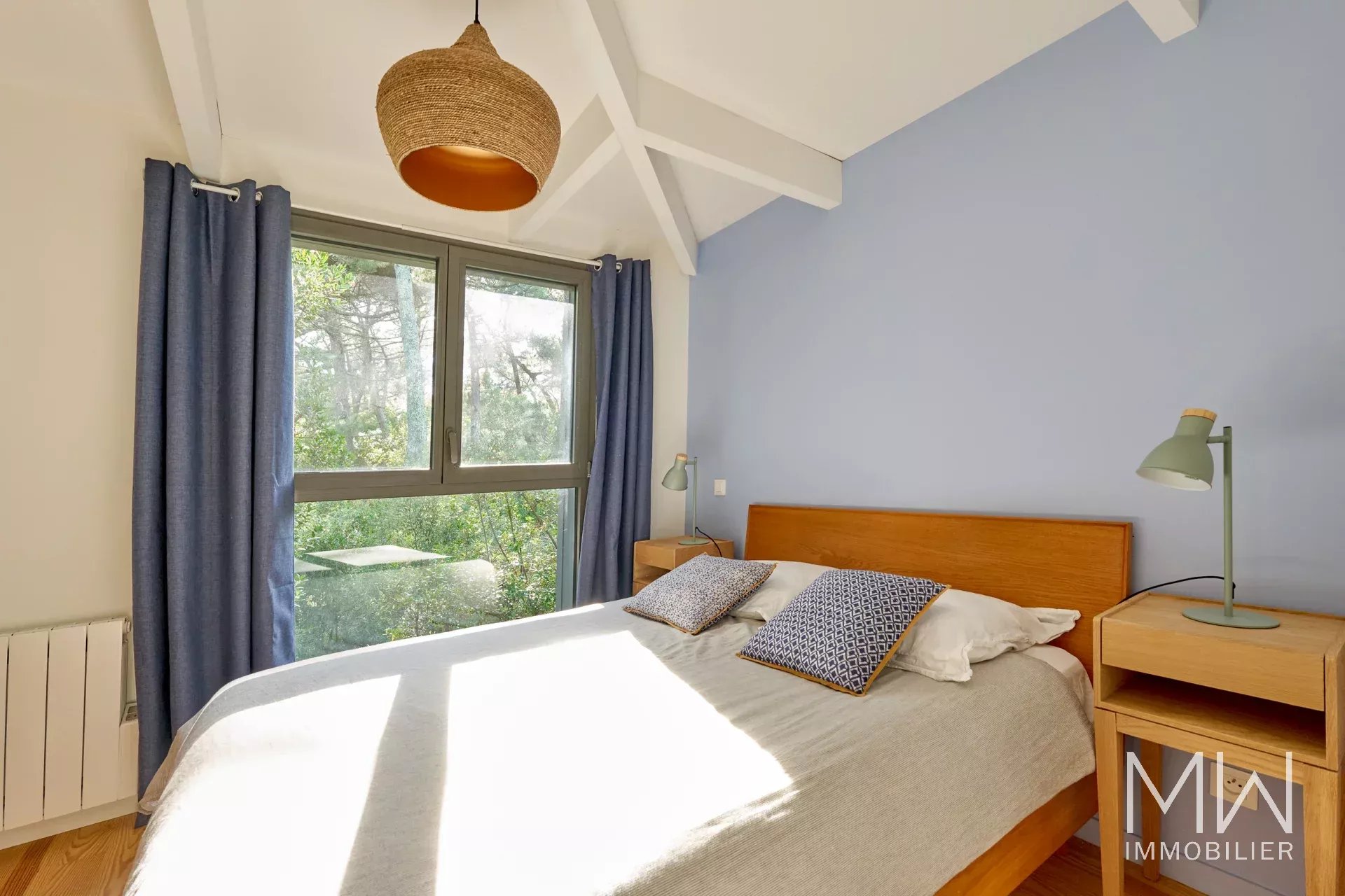 VILLA NESTLED IN THE PINES – CAP FERRET – SLEEPS 8
