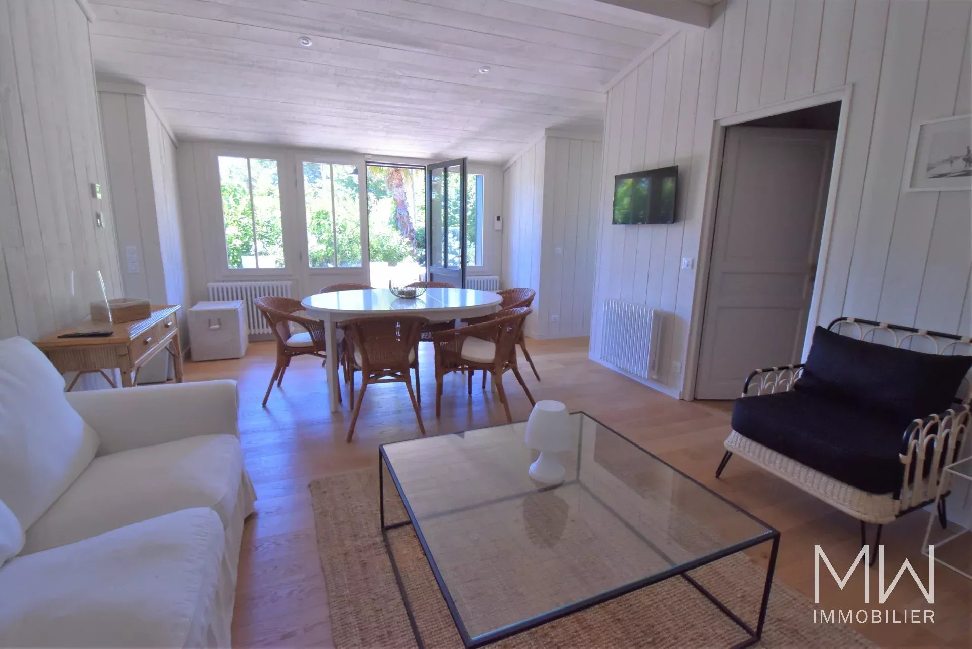 CHARMANTE VILLA BOIS AU COEUR DU CAP FERRET – 6 COUCHAGES