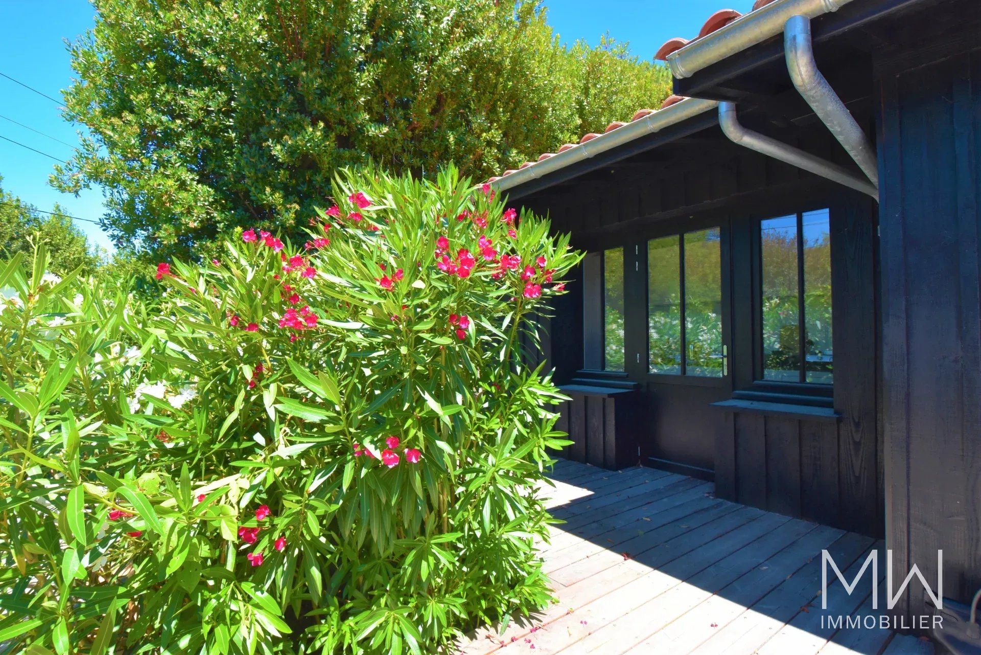 CHARMANTE VILLA BOIS AU COEUR DU CAP FERRET – 6 COUCHAGES