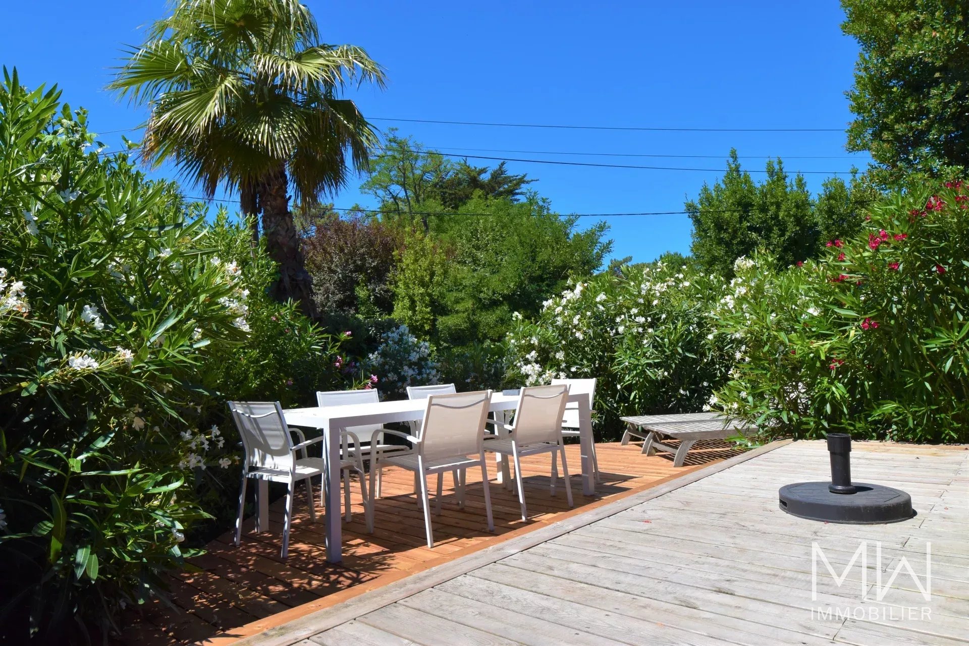 CHARMANTE VILLA BOIS AU COEUR DU CAP FERRET – 6 COUCHAGES