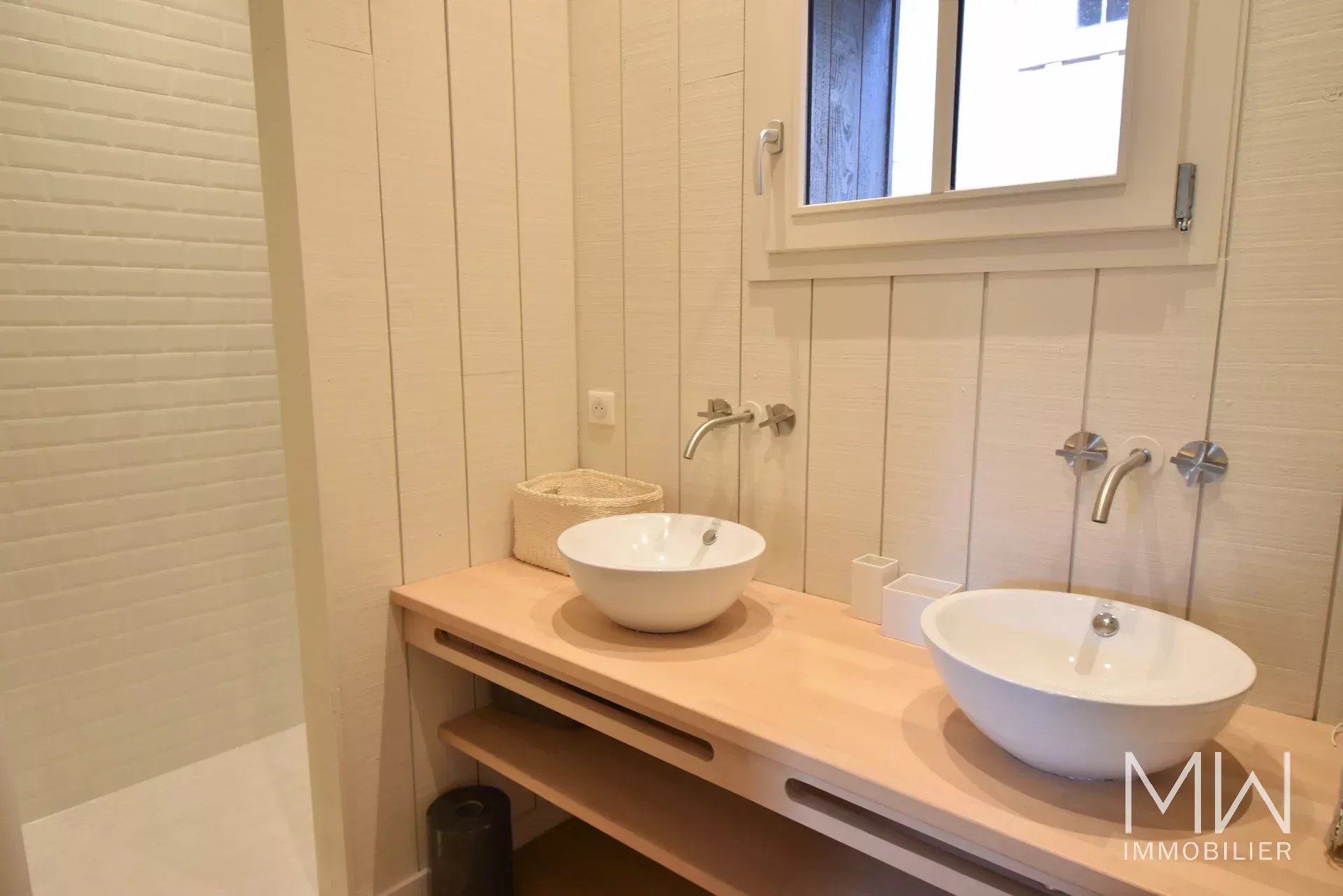 CHARMANTE VILLA BOIS AU COEUR DU CAP FERRET – 6 COUCHAGES